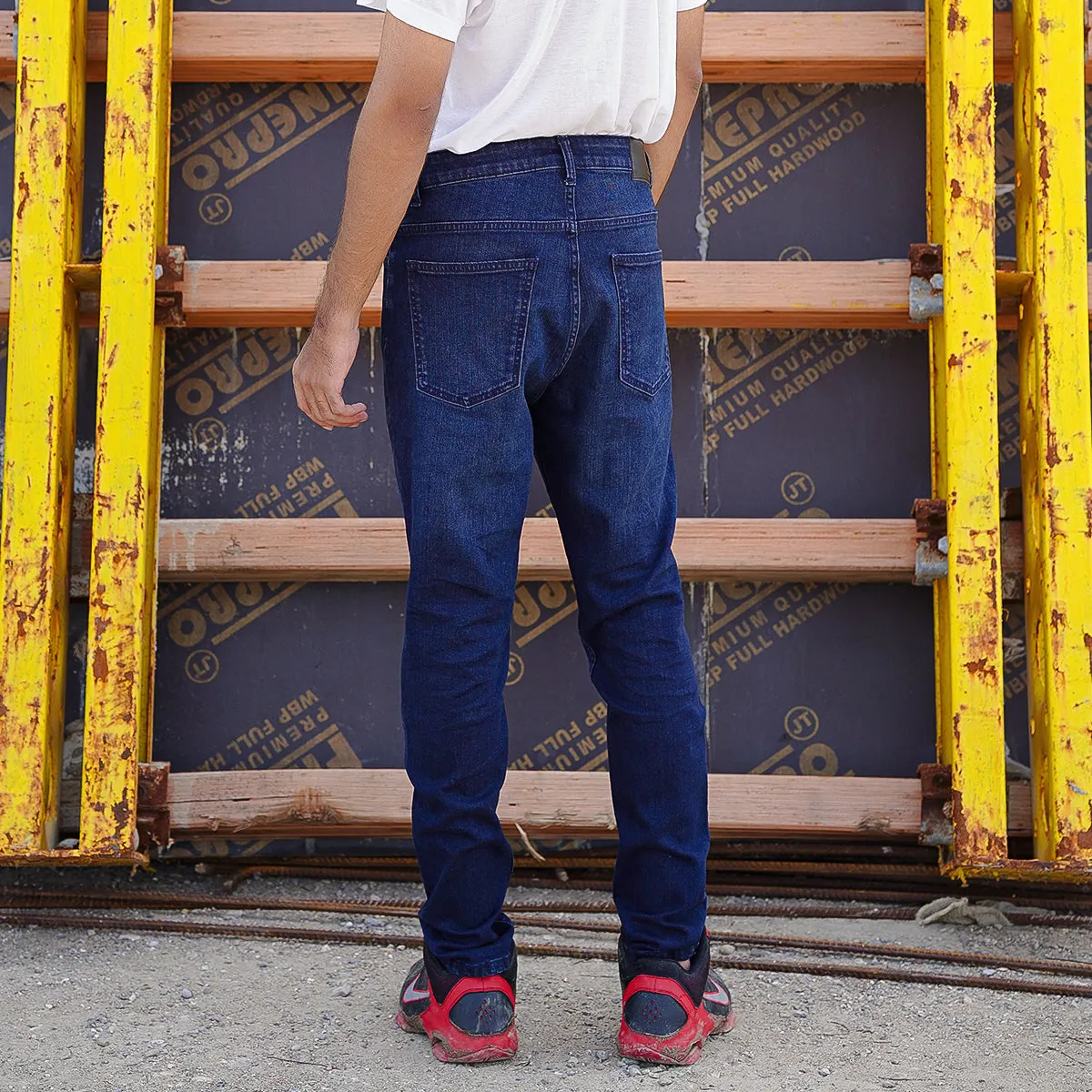 Blackish Blue Jeans (Skinny Fit)