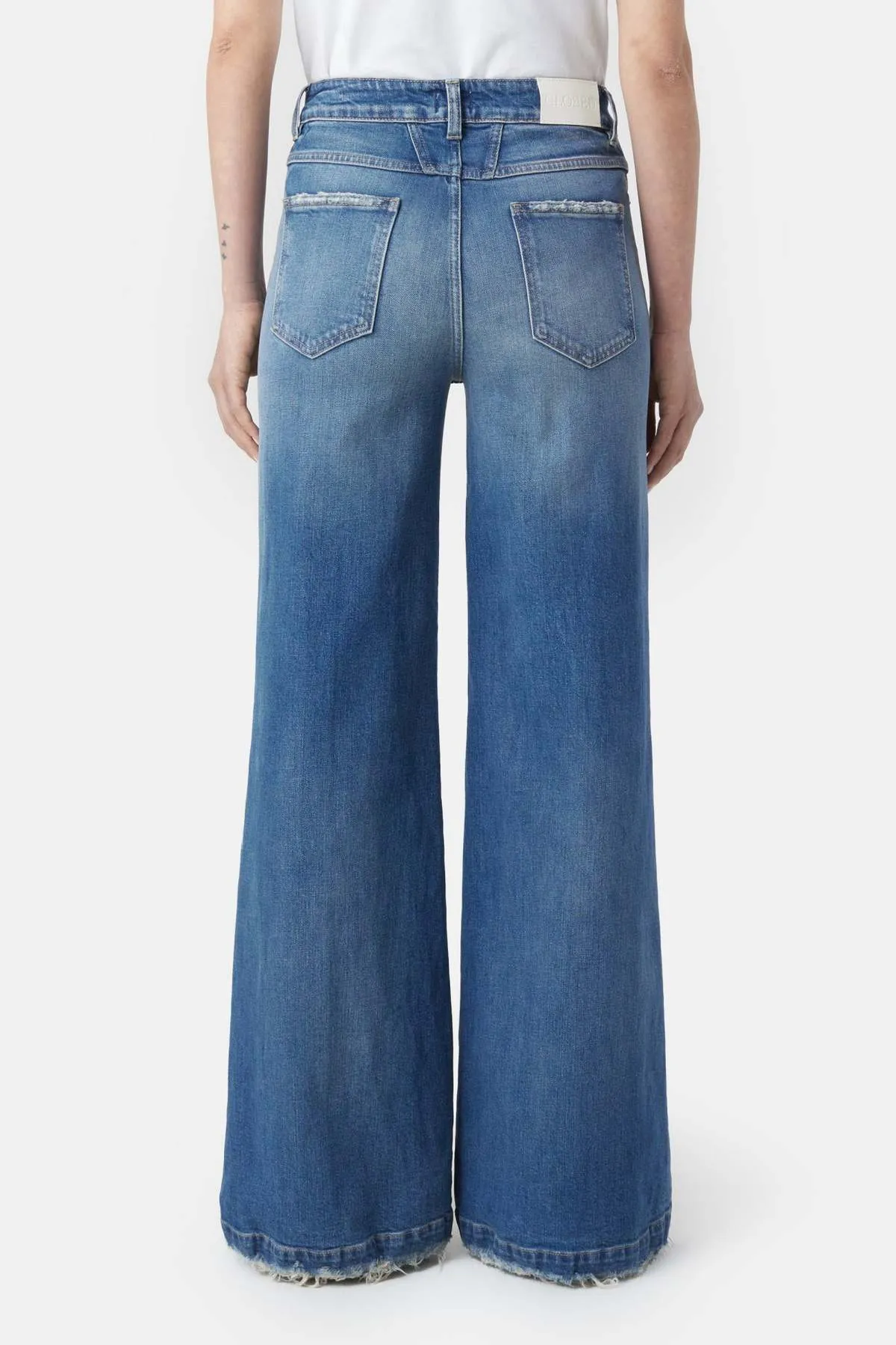 Glow-Up Wide Leg Jeans - Mid Blue