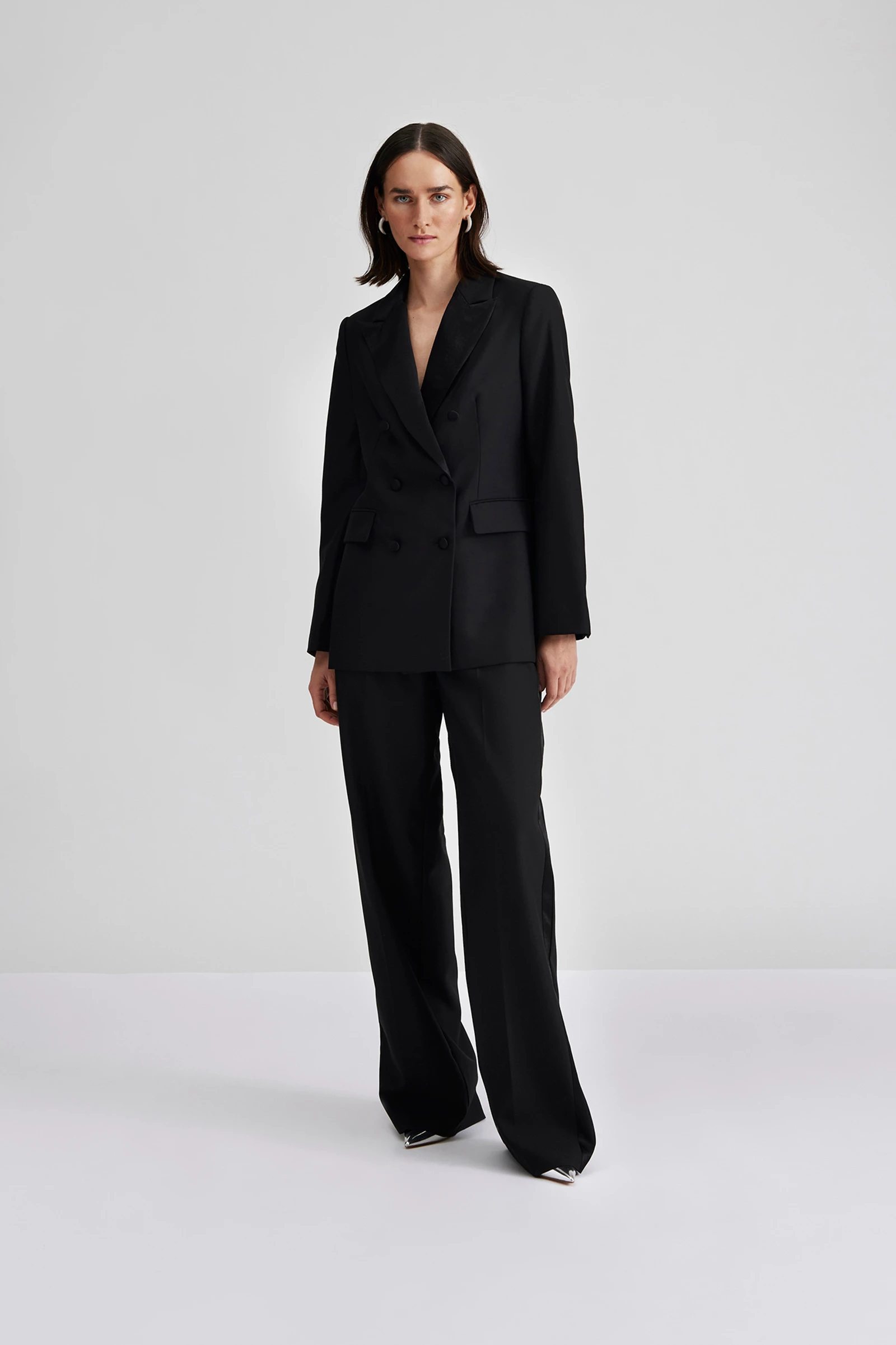 		Malina Tuxedo Blazer	