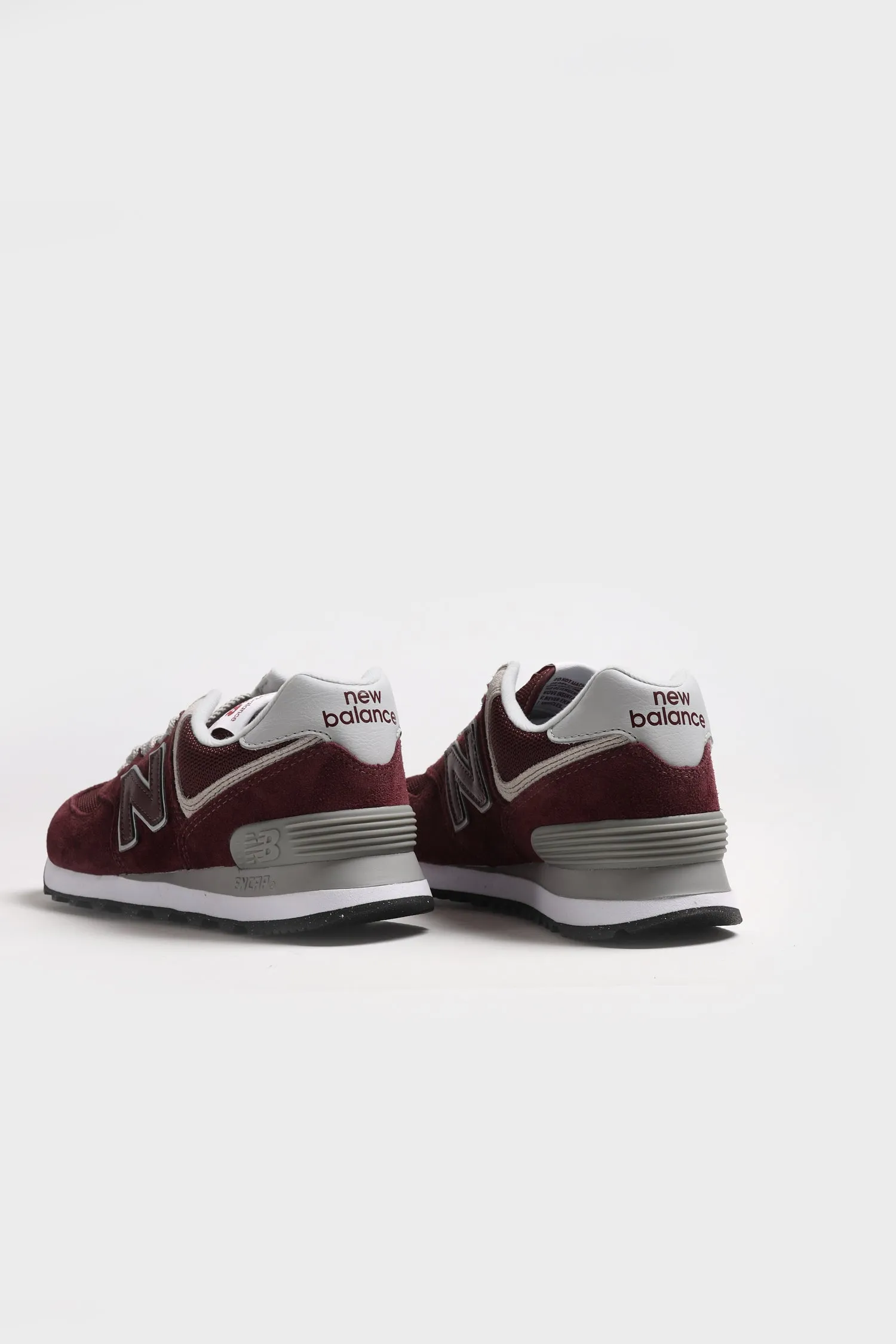 Sneaker 574 Core in Burgundy/White