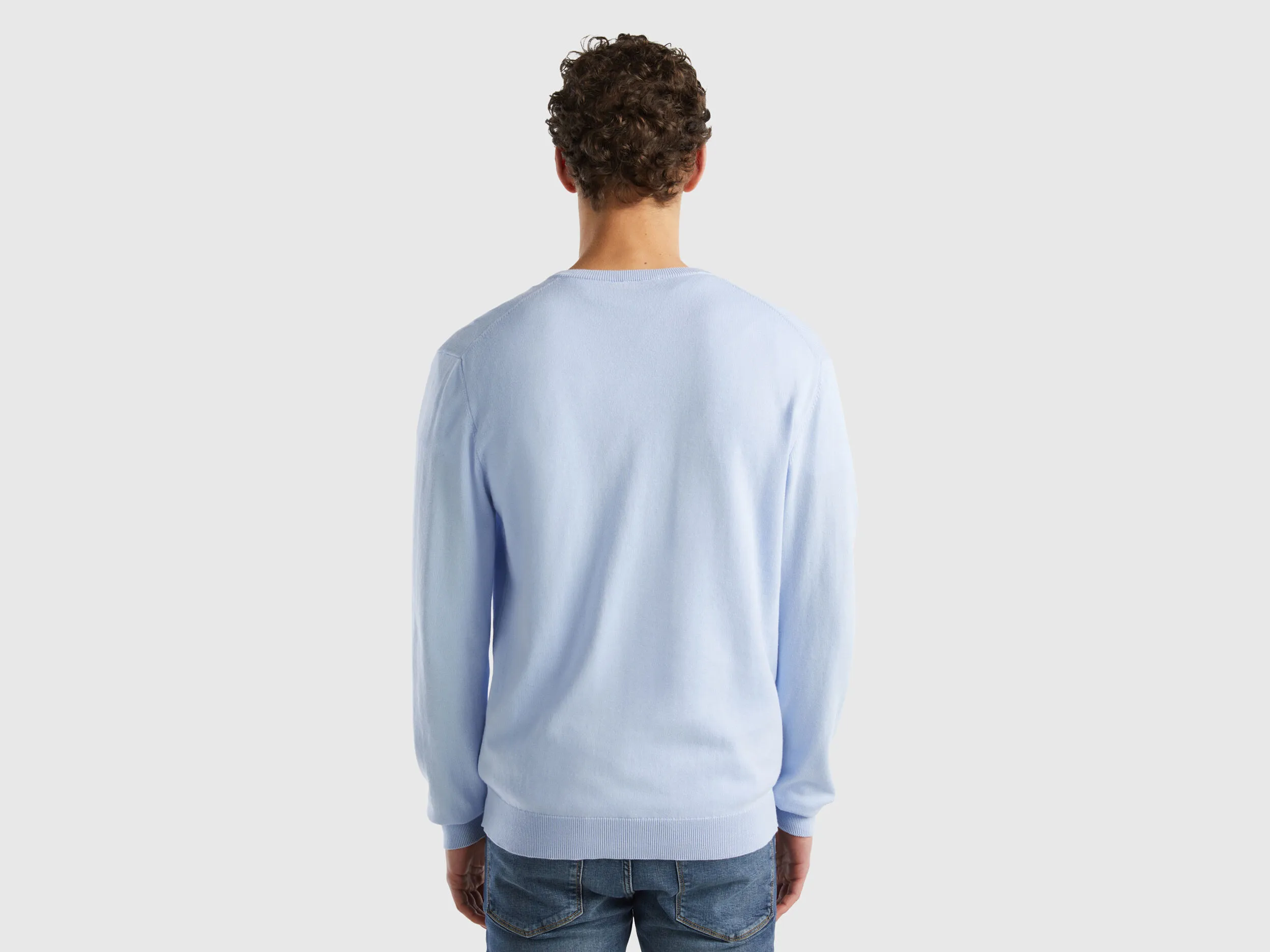 V-neck sweater in pure cotton - Sky Blue | Benetton