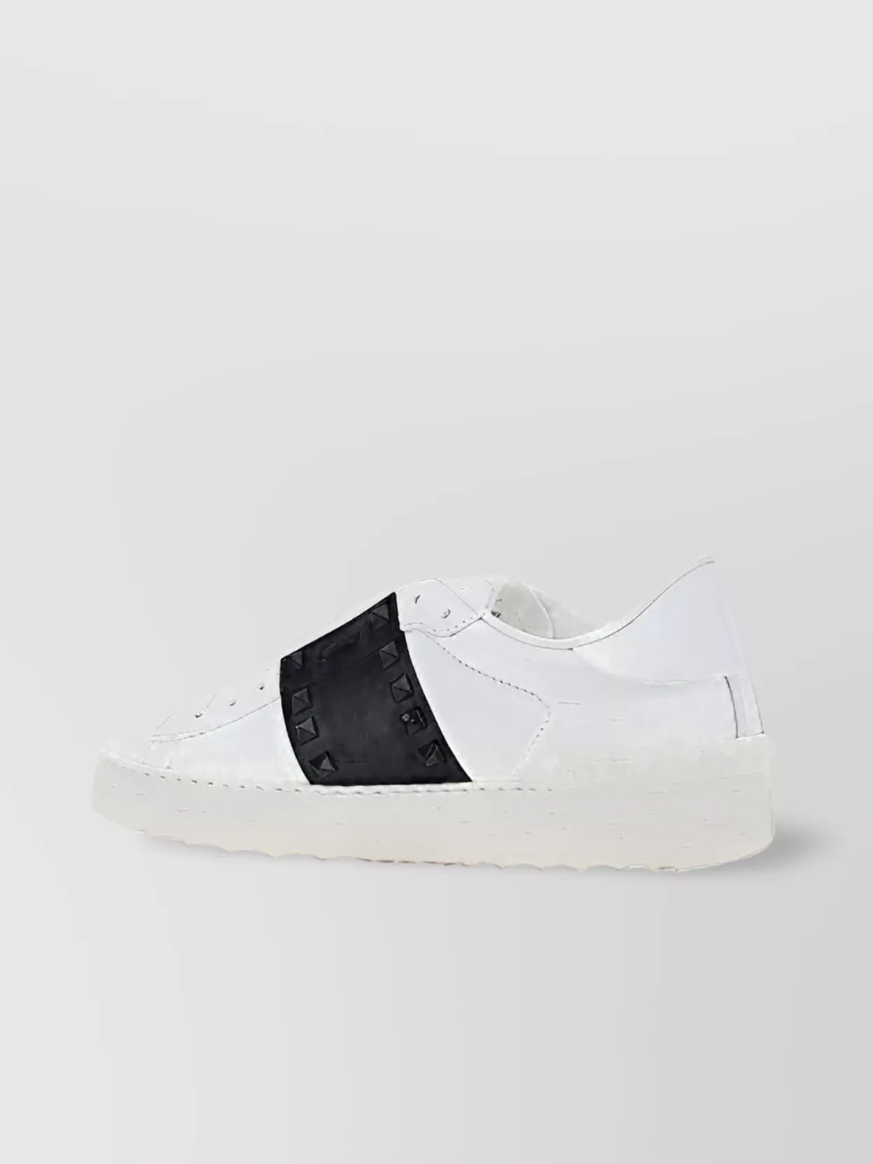 Valentino Garavani   Chunky sole sneaker | rockstud untitled